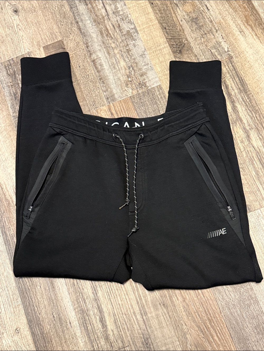 American Eagle Joggers. Black. Men’s Size Small